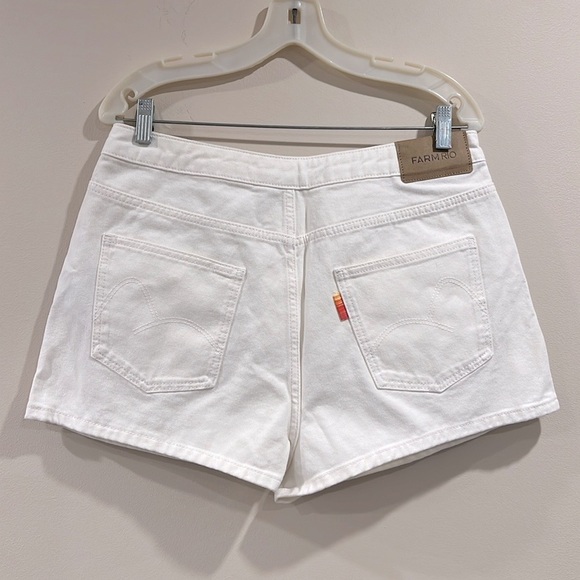 🔥FARM Rio High Waist White Textured Shorts🔥 - Picture 3 of 7